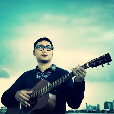 Foto Artist Adhitia Sofyan
