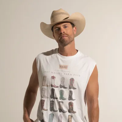 Dustin Lynch