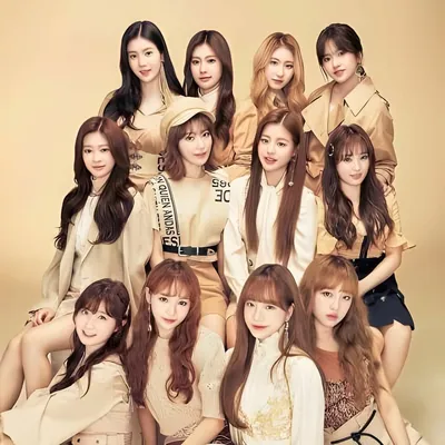 IZ*ONE (아이즈원)